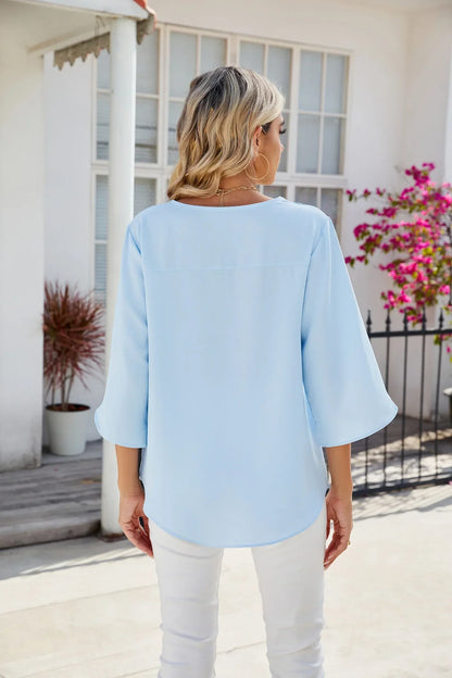 Leina™ | Relaxed and Airy V-Neck Top