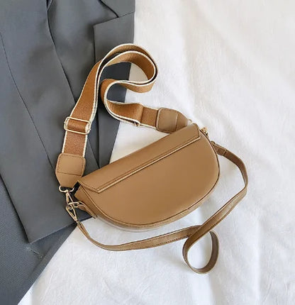 Abigail™ | Crossbody Saddle Bag