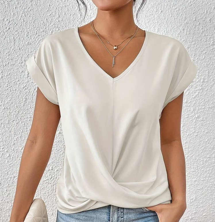 Quella™| The perfect v-neck top