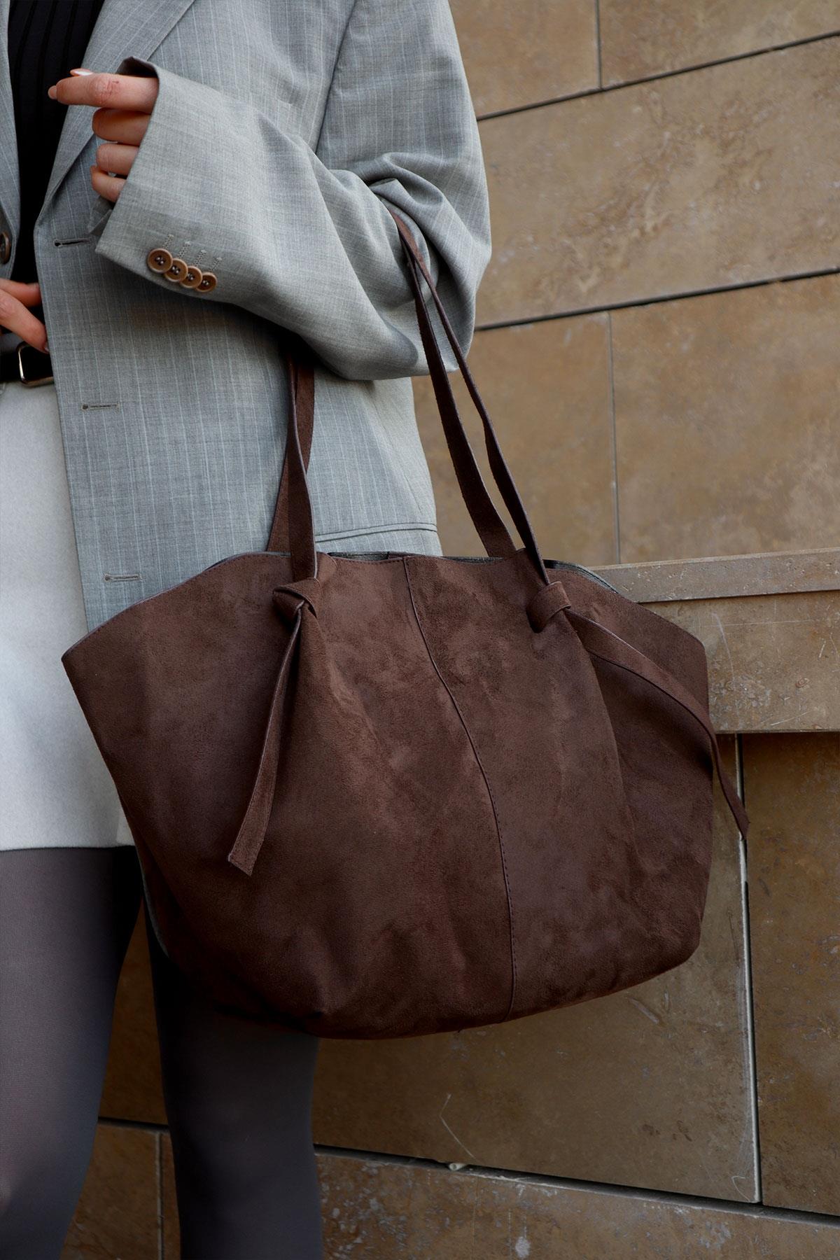 Juliet™ | Knot Suede Bag